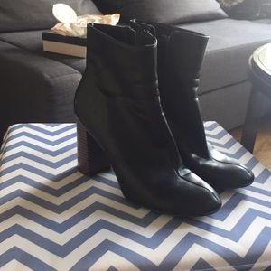 Merona booties black